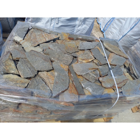Gnejs Szaro-Złoty Metaliczny kamień naturalny elewacyjny na elewację mała płytka 1-3 cm