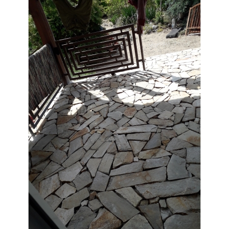 Gnejs Szaro-Złoty kamień naturalny elewacyjny na elewację ścianę mała płytka 1-3 cm