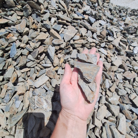 Kora kamienna łupkowa łupek szarogłazowy księżycowy 20-40 mm kamień ogrodowy 1000 kg TONA