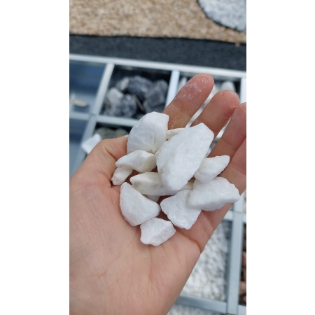 Grys śnieżnobiały grecki Thassos 16-32 mm nowoczesny kamień do ogrodu 1000 kg TONA