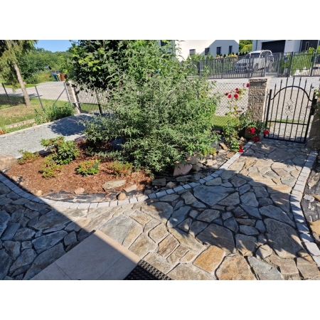 Kamień naturalny łupek szarogłazowy ścieżkowy na ścieżkę grubość 3-6 cm 1000 kg TONA