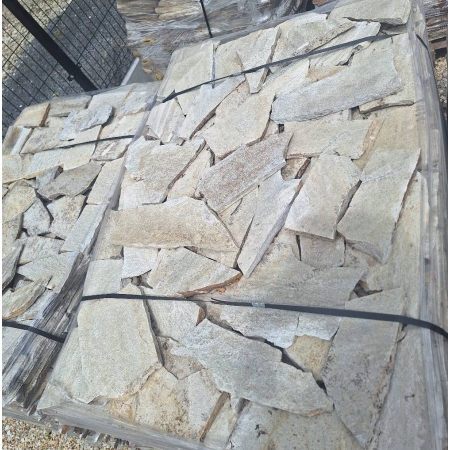 Gnejs Beżowy kamień naturalny elewacyjny na elewację ścianę mała płytka 1-3 cm